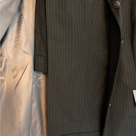 2pc pant suit - Picture 2 of 4